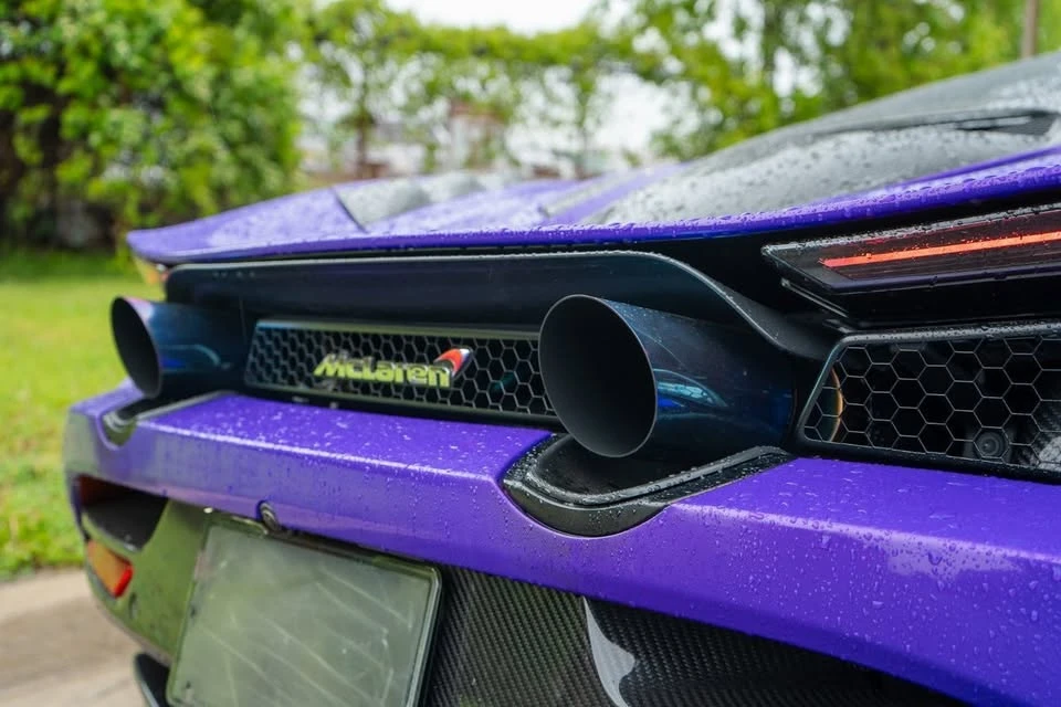 2018 McLaren 720S - Image 9 of 17