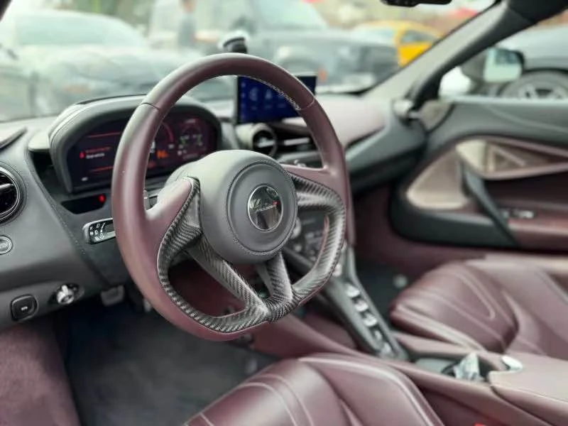 2018 McLaren 720S - Image 5 of 9