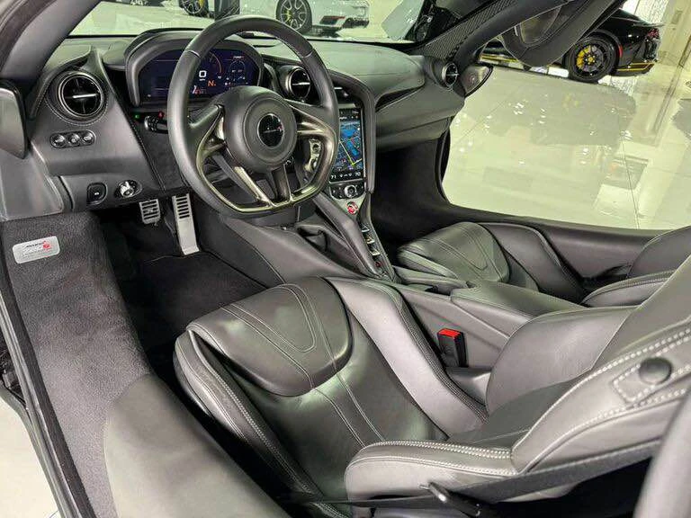 2018 McLaren 720S - Image 9 of 20