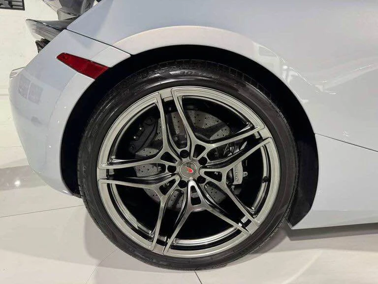 2018 McLaren 720S - Image 18 of 20