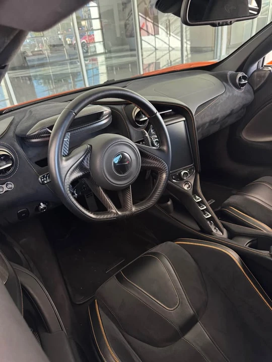 2018 McLaren 720S - Image 5 of 6
