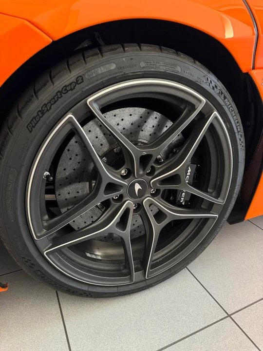 2018 McLaren 720S - Image 6 of 6