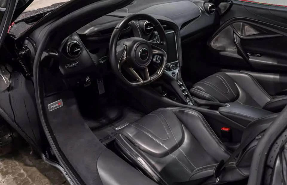 2018 McLaren 720S - Image 8 of 12