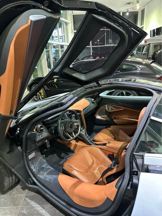 2018 McLaren 720S - Image 7 of 13