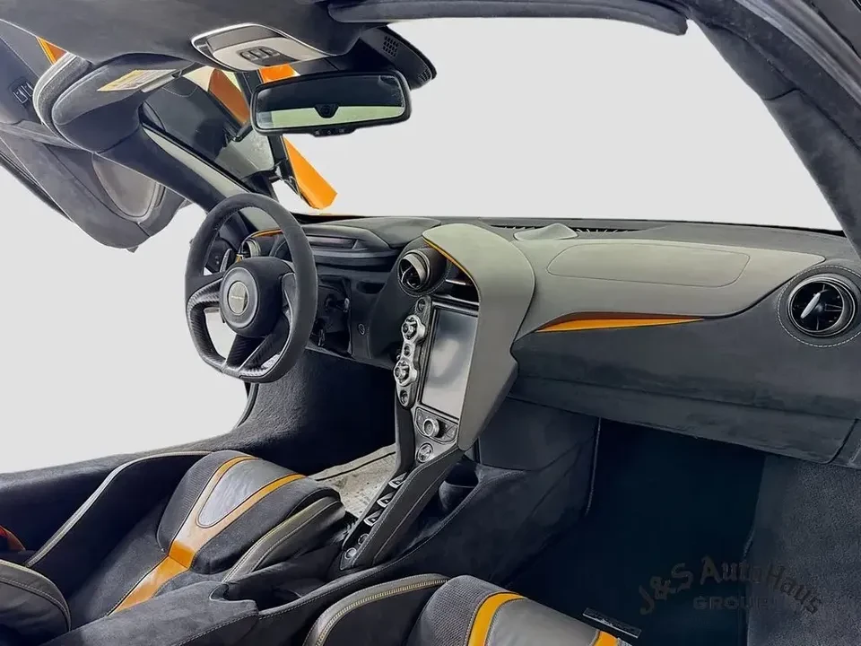 2018 McLaren 720S - Image 9 of 20