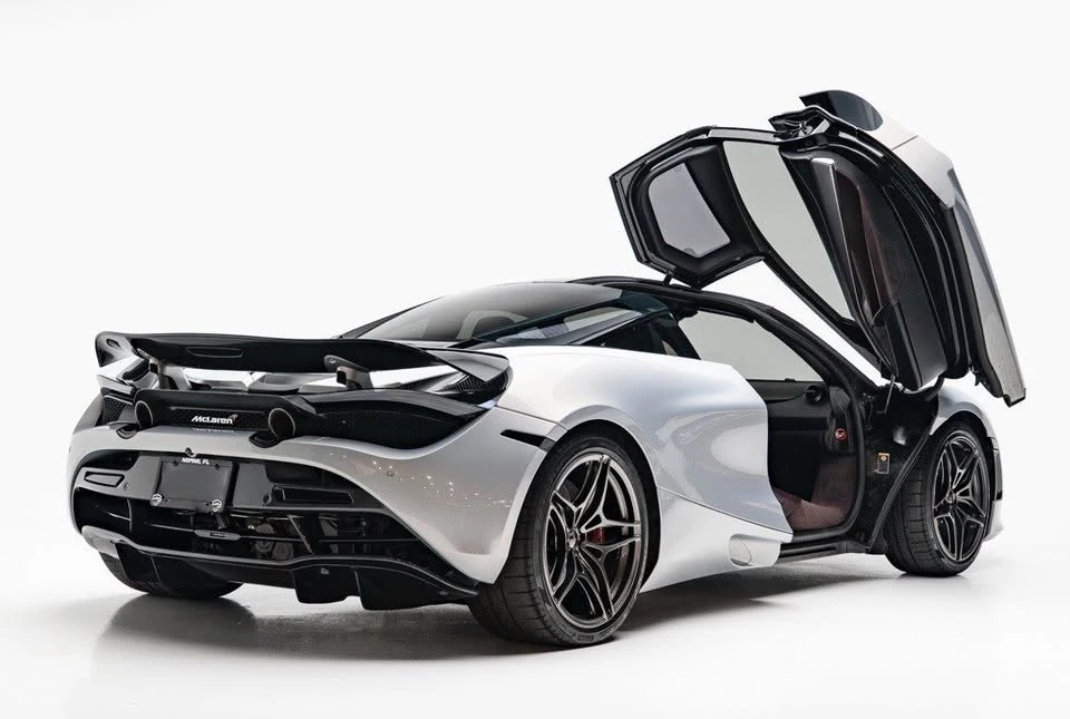 2018 McLaren 720S - Image 8 of 20