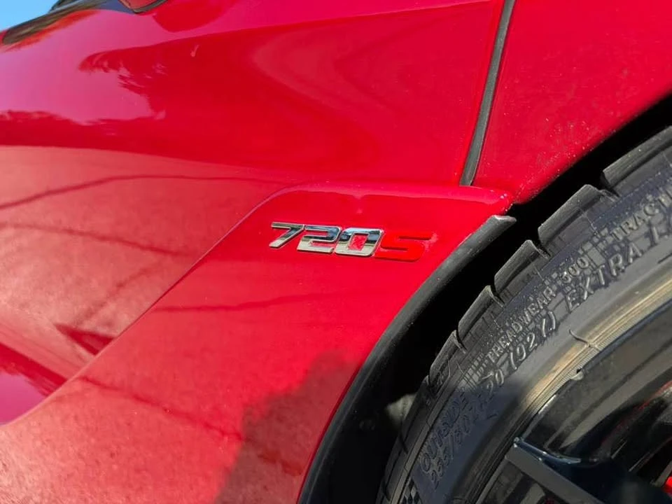 2018 McLaren 720S - Image 13 of 18