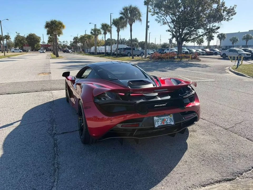 2018 McLaren 720S - Image 9 of 18