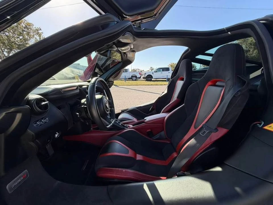 2018 McLaren 720S - Image 11 of 18