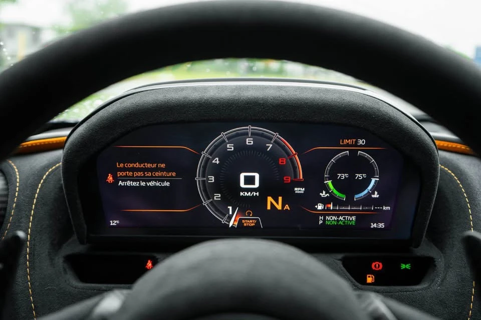 2018 McLaren 720S - Image 11 of 15