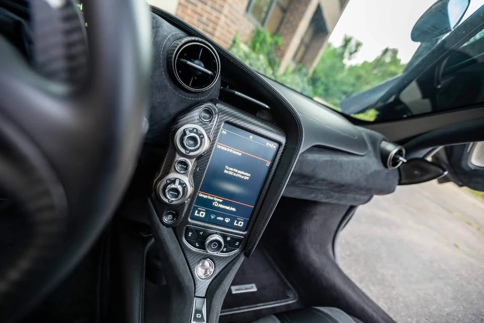2018 McLaren 720S - Image 13 of 18