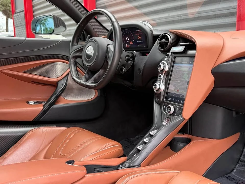 2018 McLaren 720S - Image 3 of 8