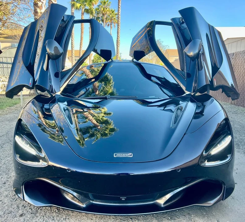 2018 McLaren 720S - Image 2 of 18