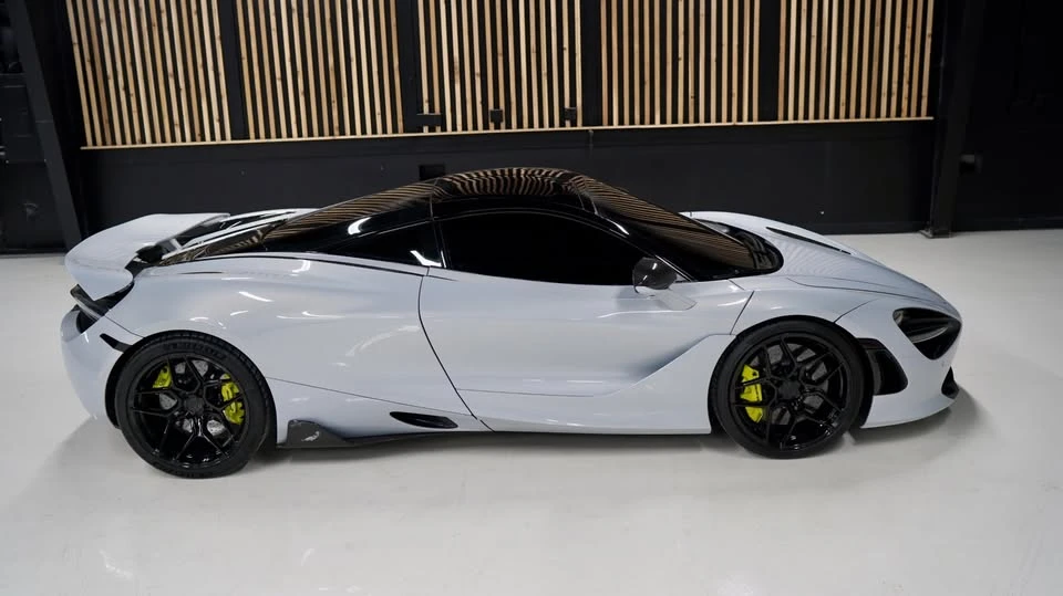 2018 McLaren 720S - Image 13 of 20