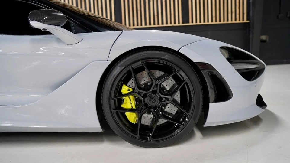 2018 McLaren 720S - Image 15 of 20