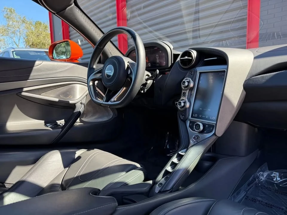 2018 McLaren 720S - Image 5 of 9