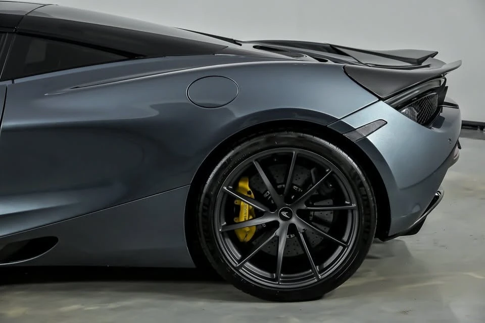 2018 McLaren 720S - Image 11 of 20