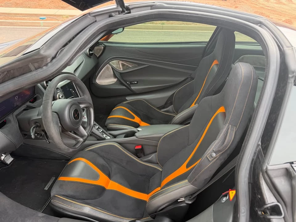 2018 McLaren 720S - Image 8 of 10