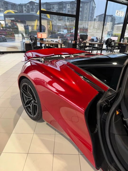 2018 McLaren 720S - Image 4 of 12