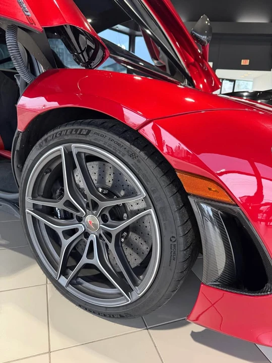 2018 McLaren 720S - Image 7 of 12