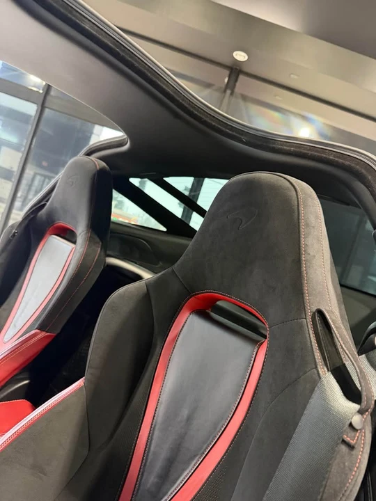 2018 McLaren 720S - Image 9 of 12