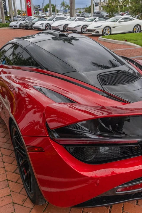 2018 McLaren 720S - Image 4 of 7