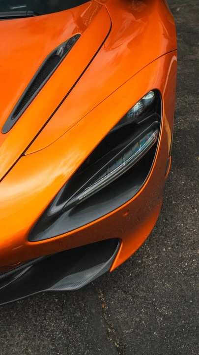 2018 McLaren 720S - Image 11 of 15