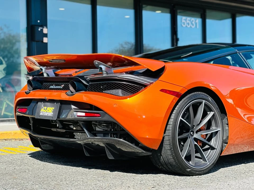 2018 McLaren 720S - Image 12 of 20