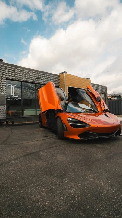 2018 McLaren 720S - Image 2 of 15