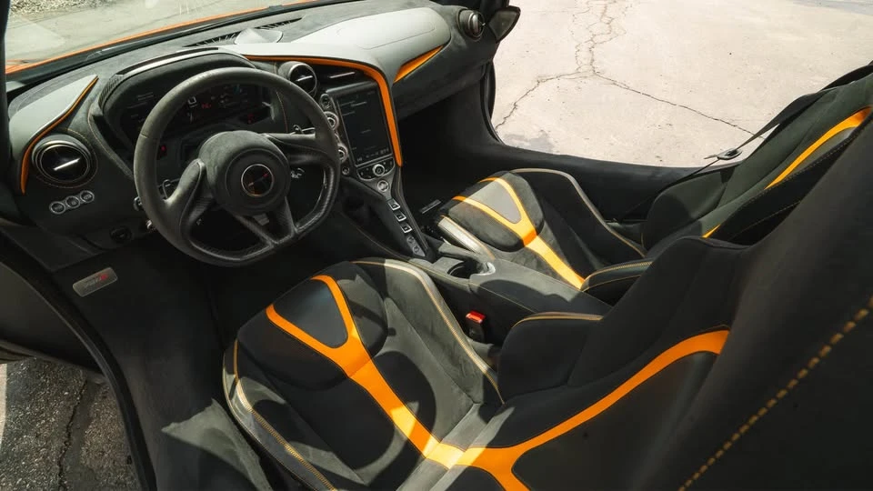 2018 McLaren 720S - Image 8 of 15