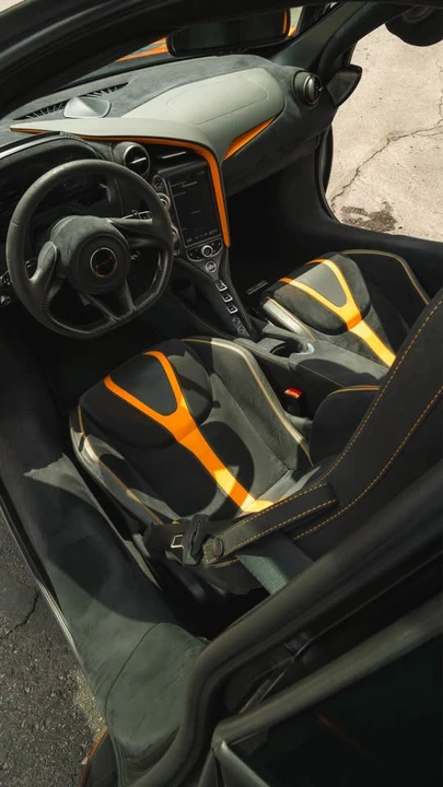 2018 McLaren 720S - Image 9 of 15