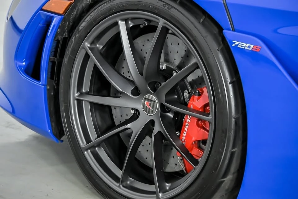2018 McLaren 720S - Image 17 of 20