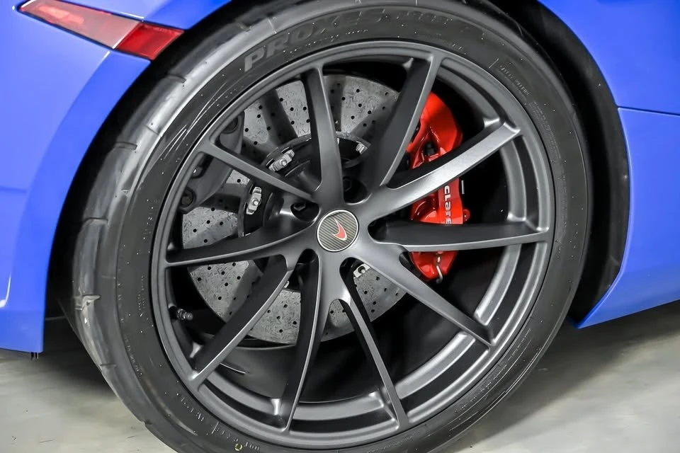 2018 McLaren 720S - Image 18 of 20
