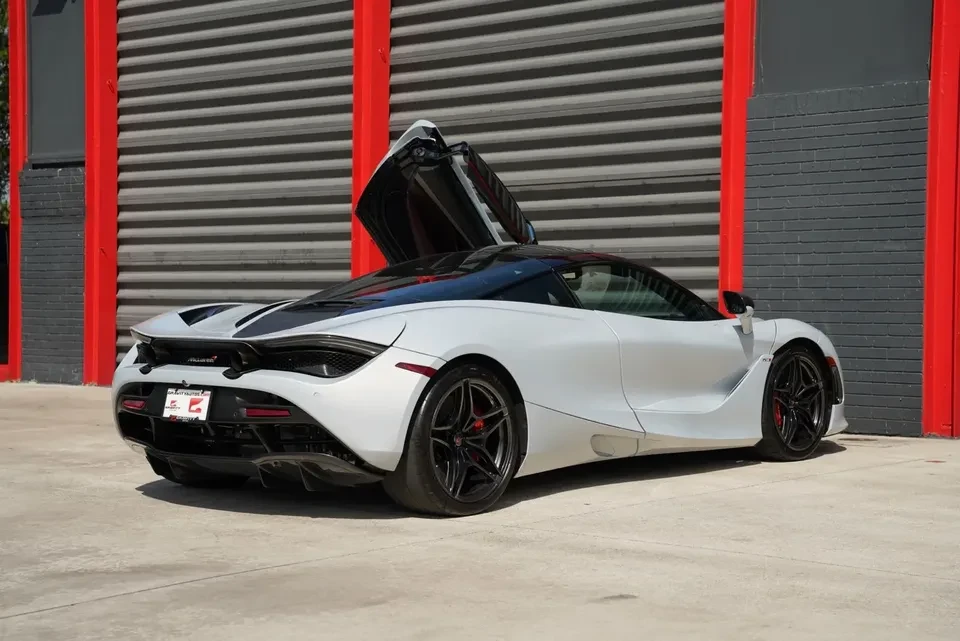 2018 McLaren 720S - Image 11 of 16