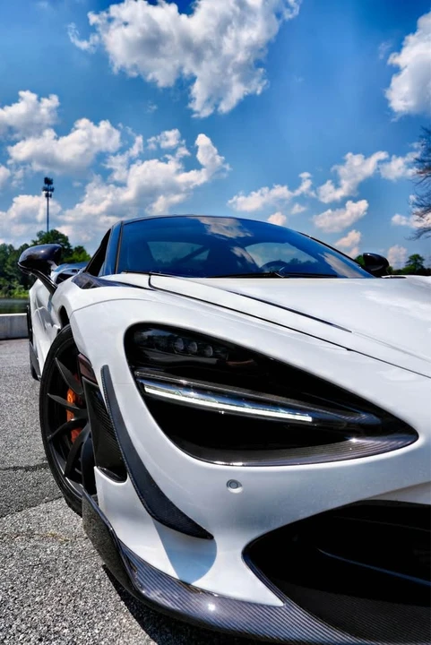 2018 McLaren 720S - Image 11 of 19