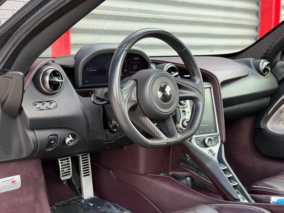 2018 McLaren 720S - Image 12 of 19