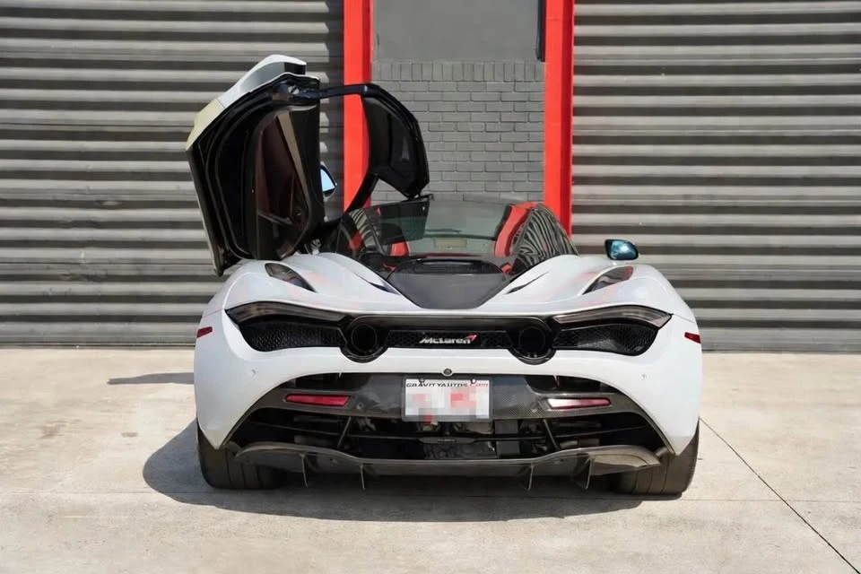 2018 McLaren 720S - Image 8 of 19