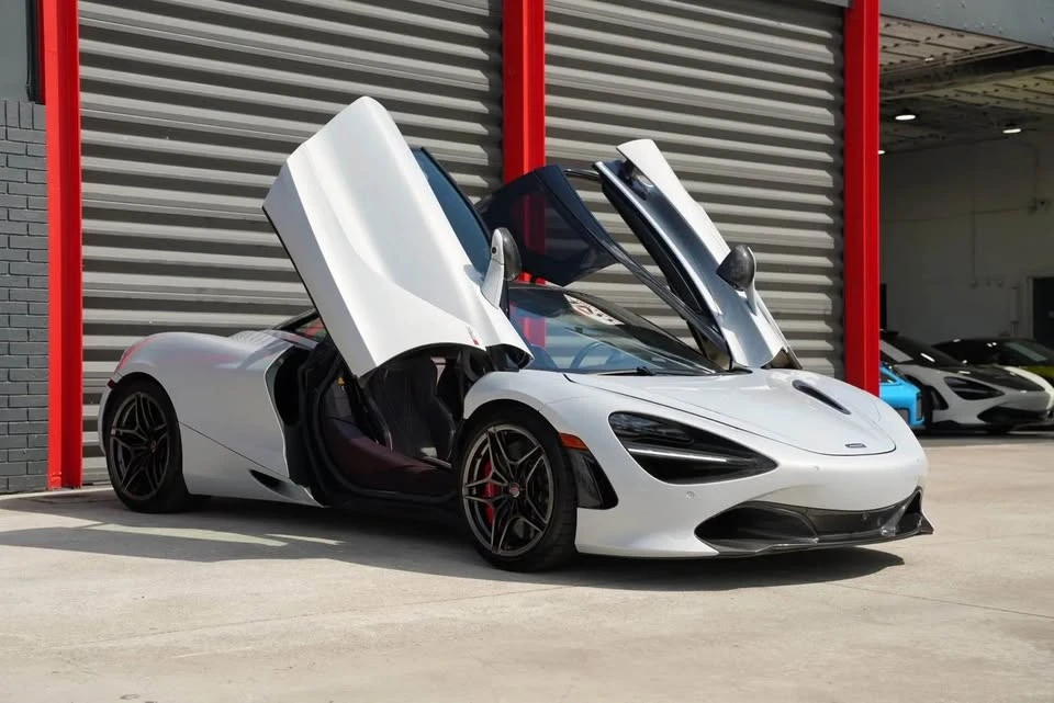 2018 McLaren 720S - Image 2 of 19