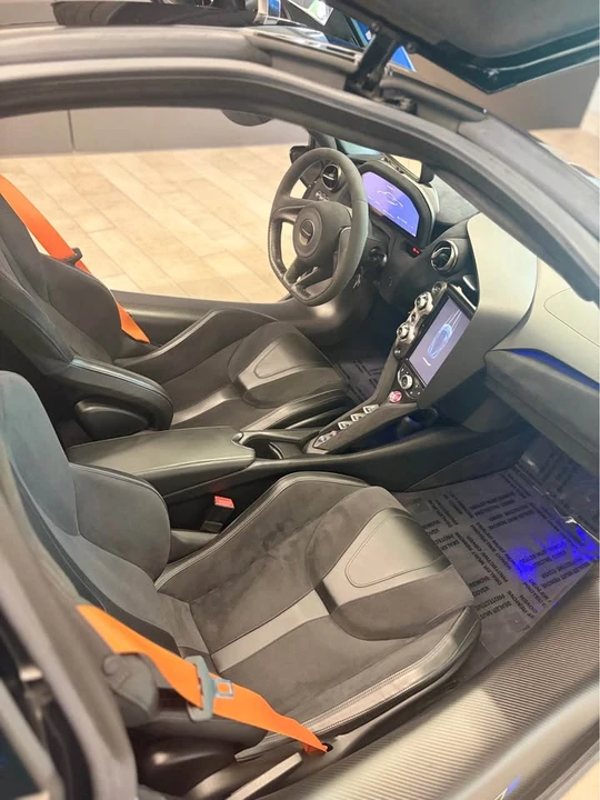 2018 McLaren - Image 5 of 11