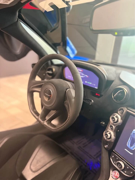 2018 McLaren - Image 6 of 11