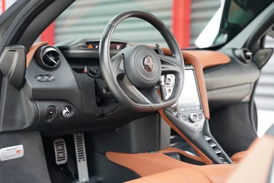 2018 McLaren 720S - Image 7 of 12