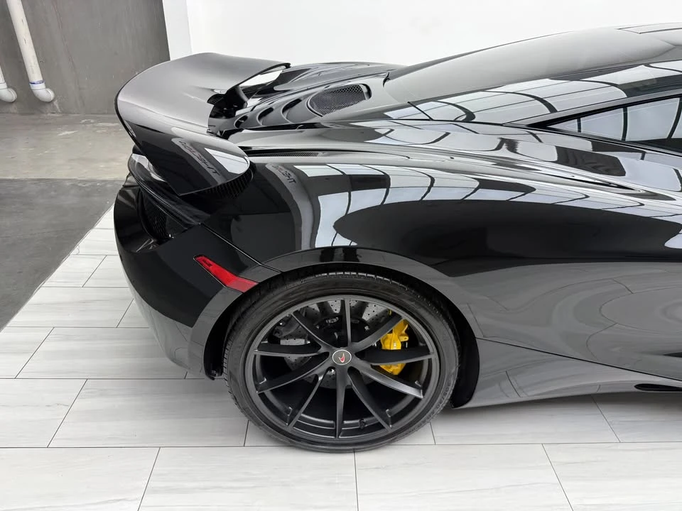 2018 McLaren 720S - Image 10 of 20