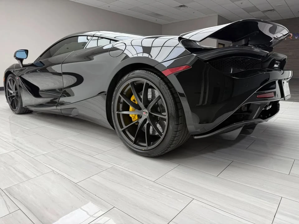 2018 McLaren 720S - Image 8 of 20