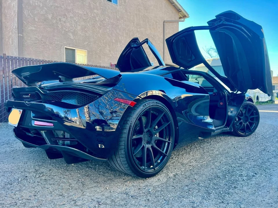 2018 McLaren 720S - Image 2 of 20