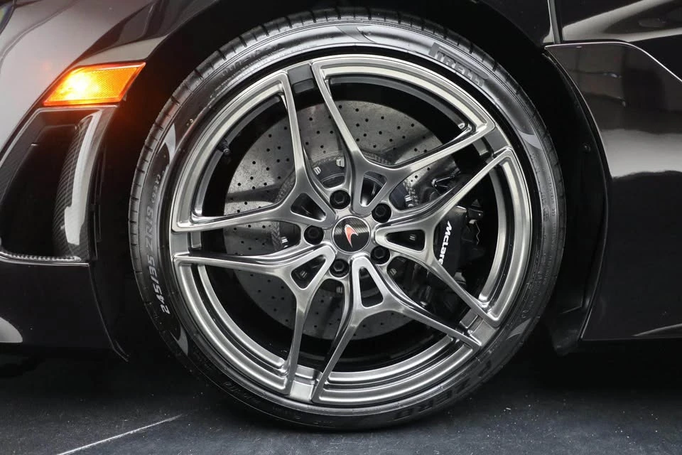 2018 McLaren 720S - Image 17 of 20