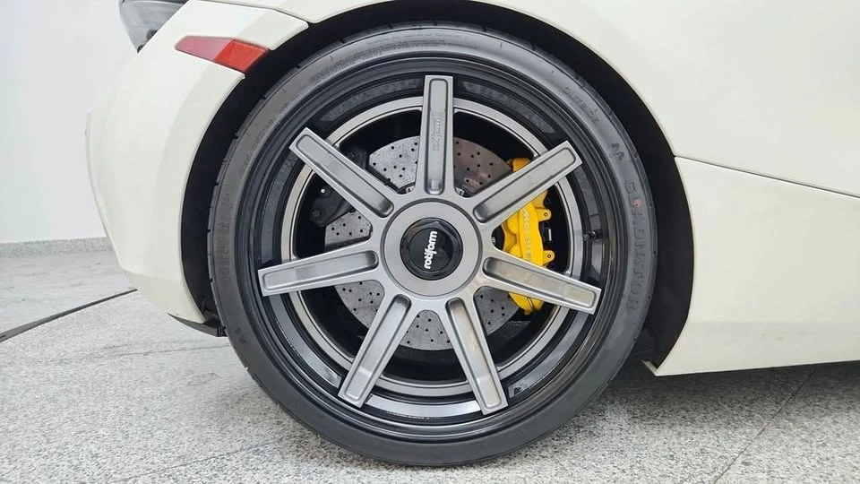 2018 McLaren 720S - Image 13 of 20