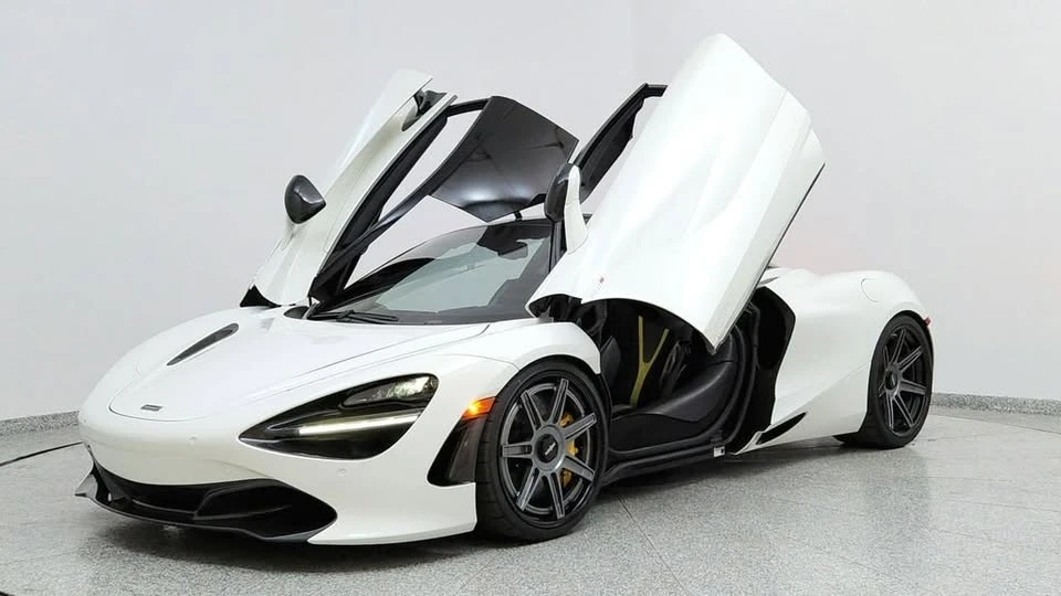 2018 McLaren 720S - Image 9 of 20