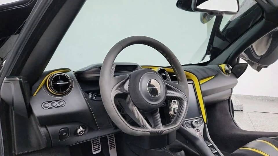 2018 McLaren 720S - Image 17 of 20