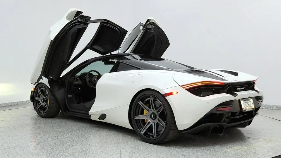2018 McLaren 720S - Image 10 of 20