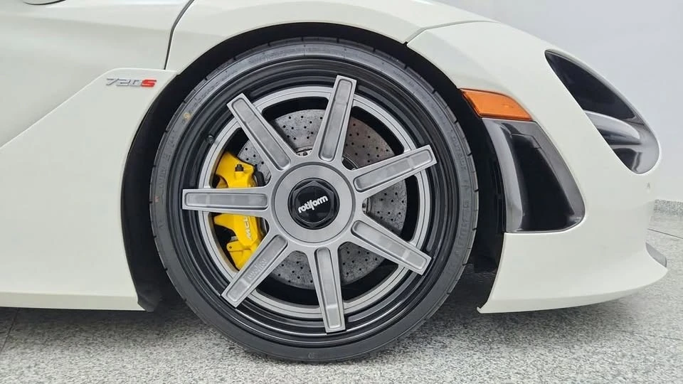 2018 McLaren 720S - Image 14 of 20